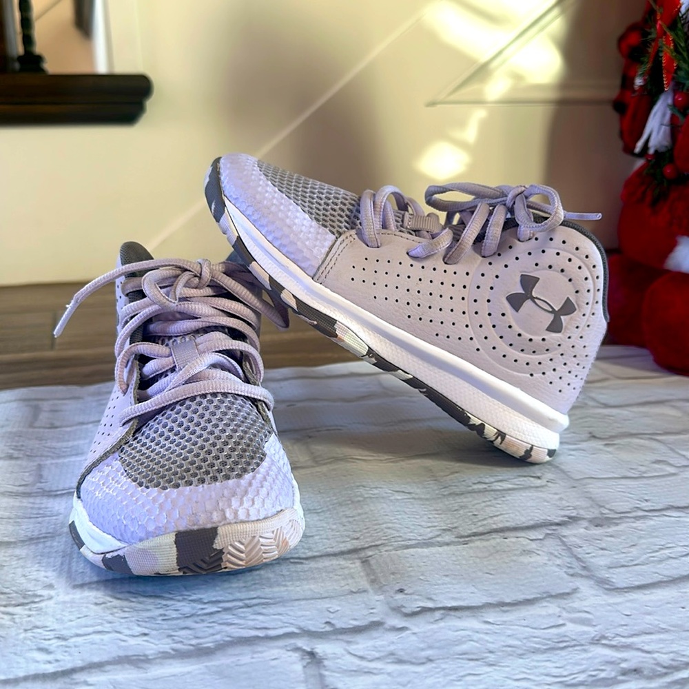 Under Armour Girls Lavender Gray Athletic Sneakers